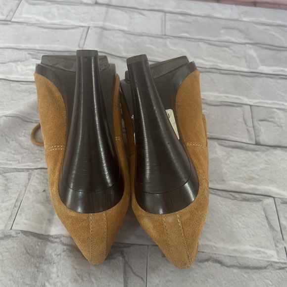 Michael Michael Kors suede, leather camel Oxford heels size 10M - Picture 10 of 11